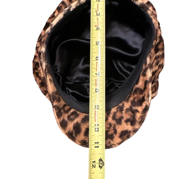 Vintage Hat Leopard Print Faux Fur Newsboy Cap Statement Hat Y2K Glam Rock - Picture 5 of 5